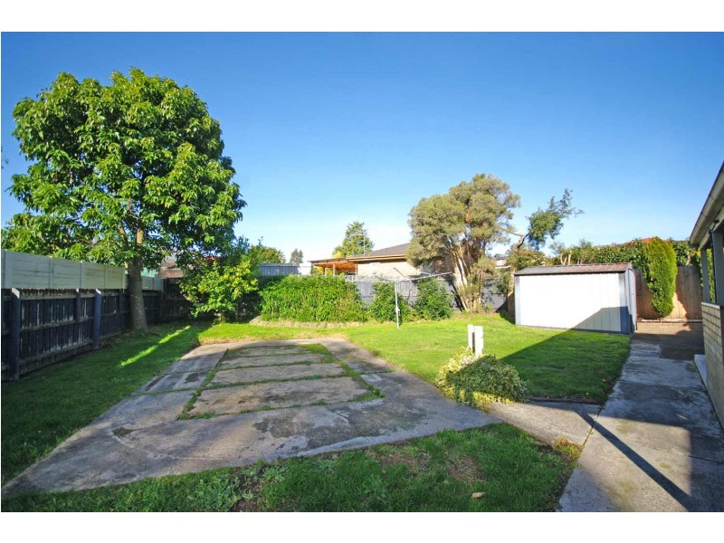 14 Whitestone Court, Endeavour Hills VIC 3802