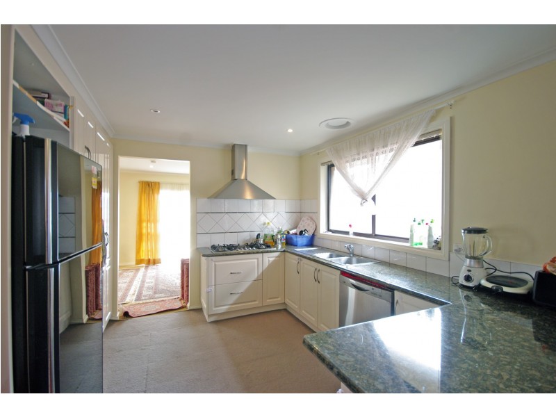 29 Thomas Mitchell Drive, Endeavour Hills VIC 3802