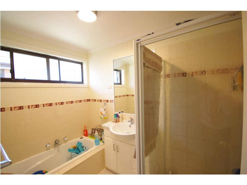 29 Thomas Mitchell Drive, Endeavour Hills VIC 3802