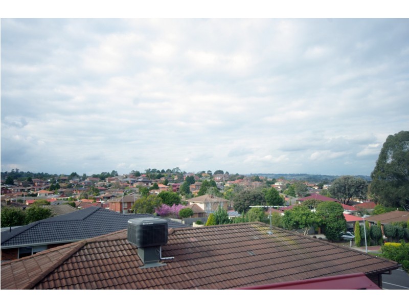 29 Thomas Mitchell Drive, Endeavour Hills VIC 3802