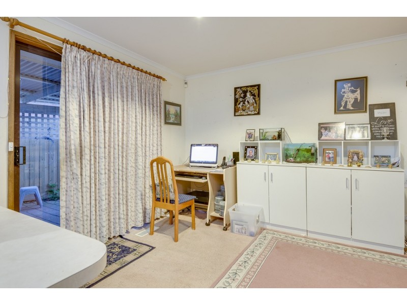 31 Huxley Crescent, Endeavour Hills VIC 3802