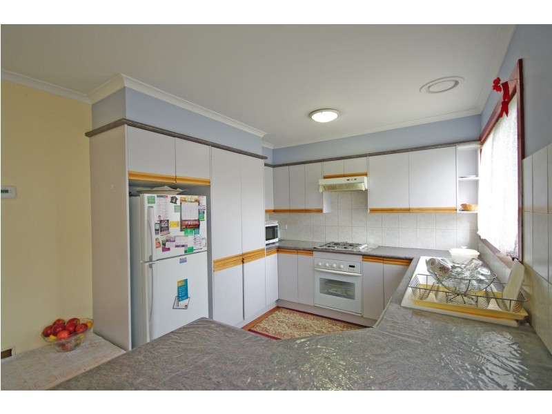 10 Lauriston Drive, Endeavour Hills VIC 3802