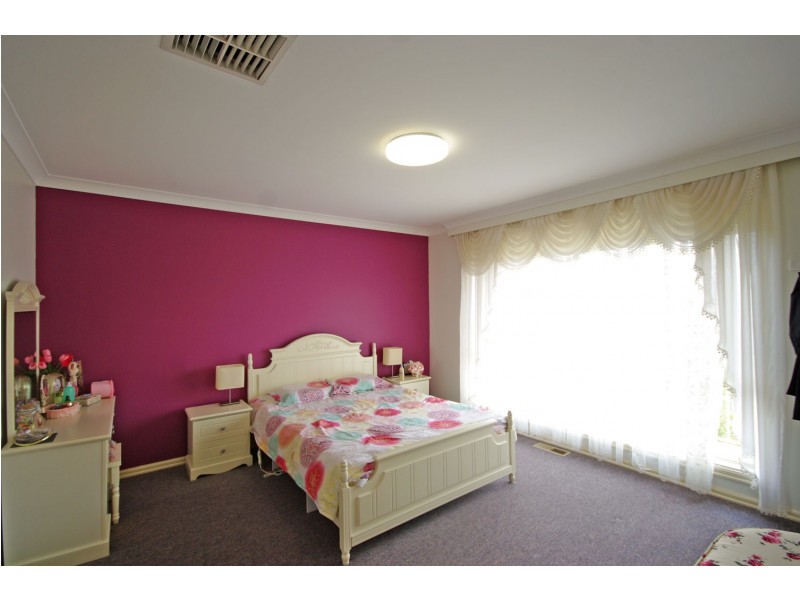 13 Daffodil Court, Endeavour Hills VIC 3802