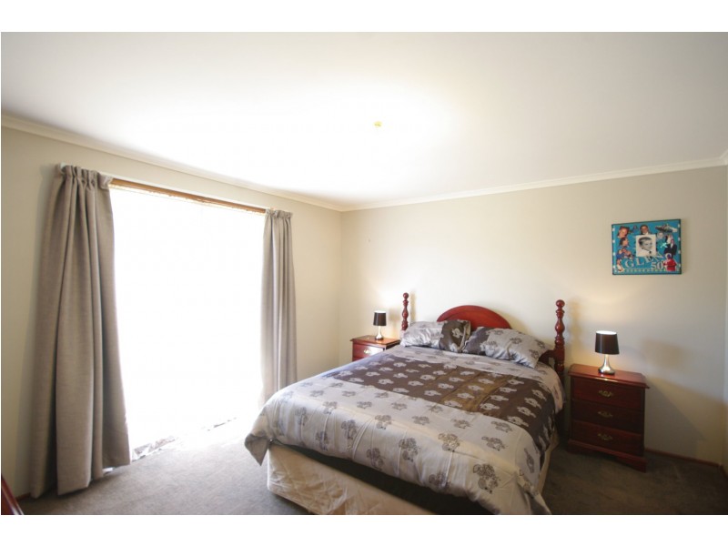 5 Melissa Court, Narre Warren VIC 3805