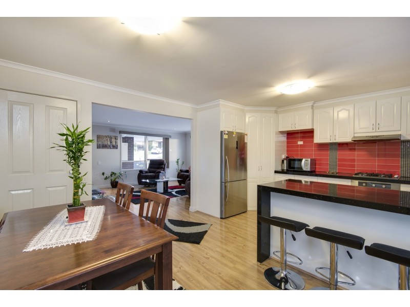 1 Scotsburn Way, Endeavour Hills VIC 3802