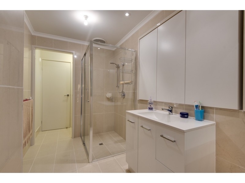 1 Scotsburn Way, Endeavour Hills VIC 3802