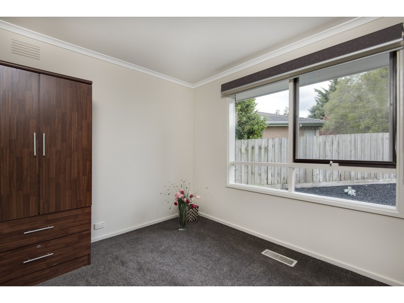 1 Scotsburn Way, Endeavour Hills VIC 3802