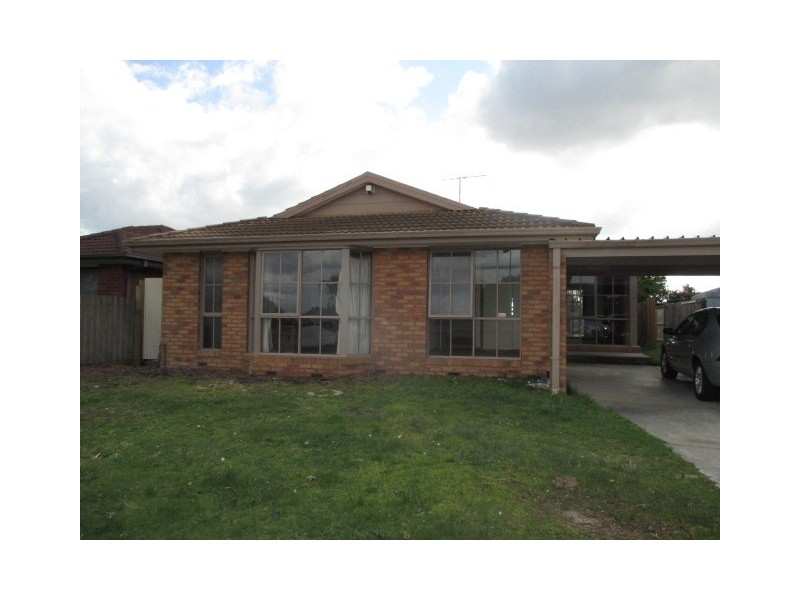 17 REEMA BOULEVARD, Endeavour Hills VIC 3802