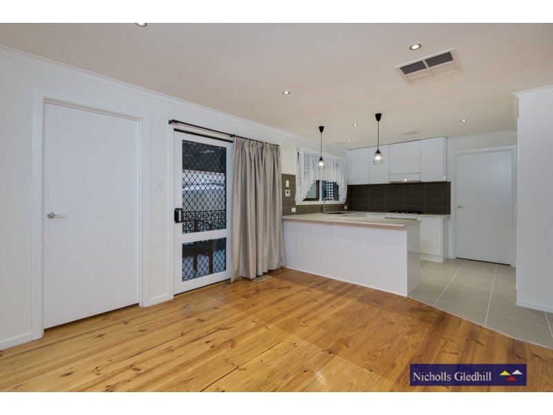 10 Lawson Way, Endeavour Hills VIC 3802