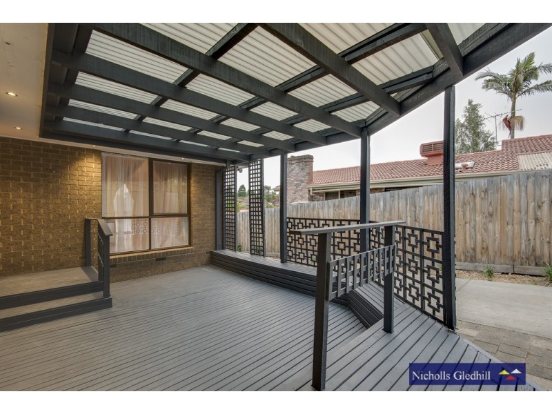 10 Lawson Way, Endeavour Hills VIC 3802