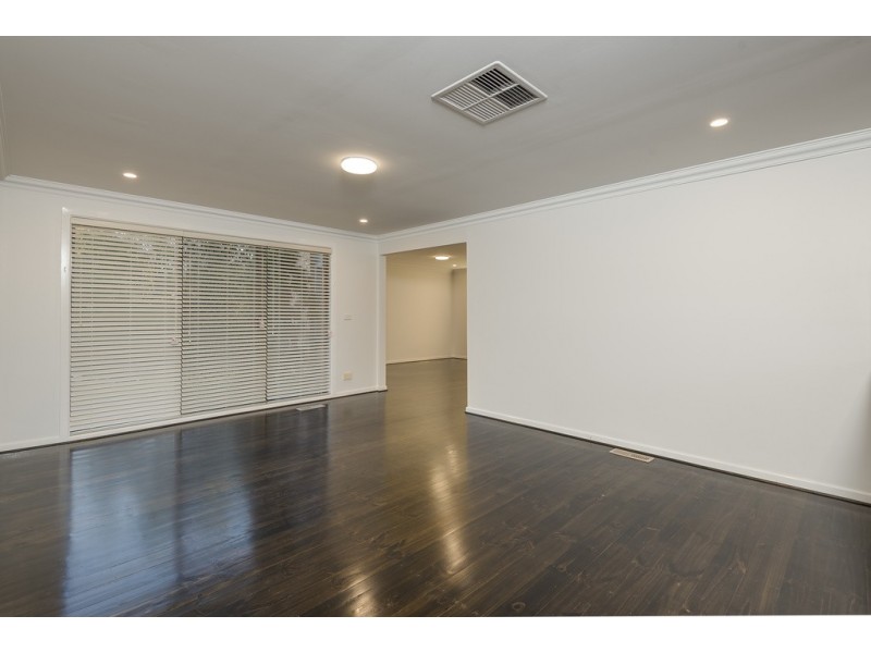 12 Delmont Court, Endeavour Hills VIC 3802