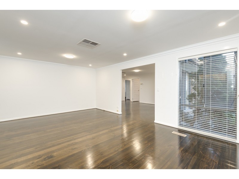 12 Delmont Court, Endeavour Hills VIC 3802