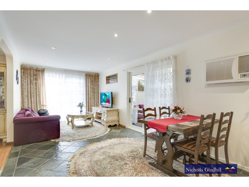 10 Moya Close, Endeavour Hills VIC 3802