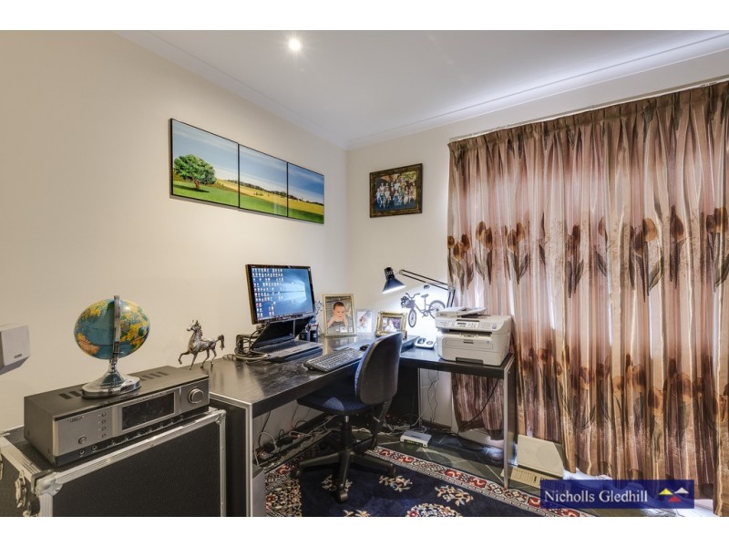 10 Moya Close, Endeavour Hills VIC 3802