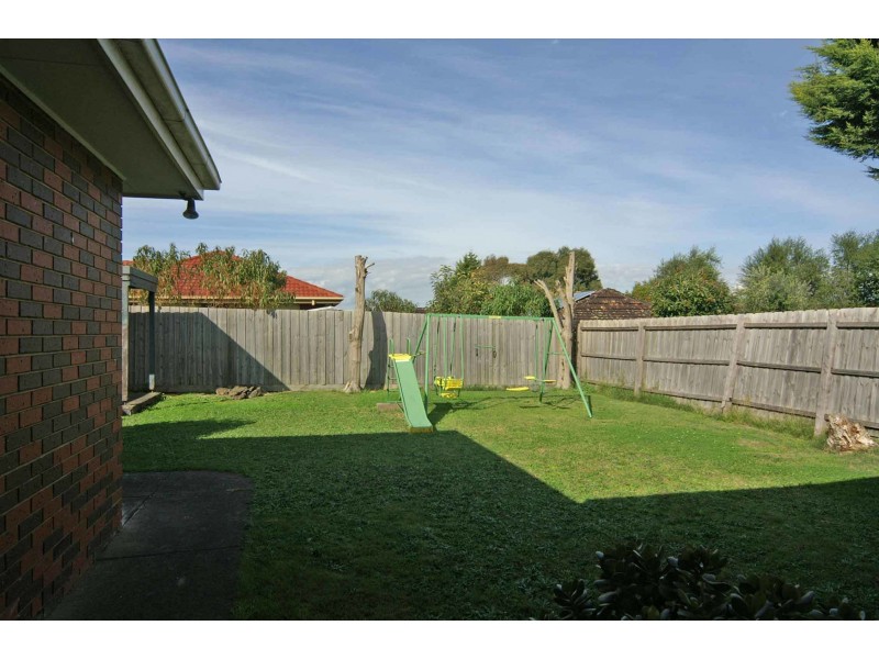 46 John Fawkner Drive, Endeavour Hills VIC 3802