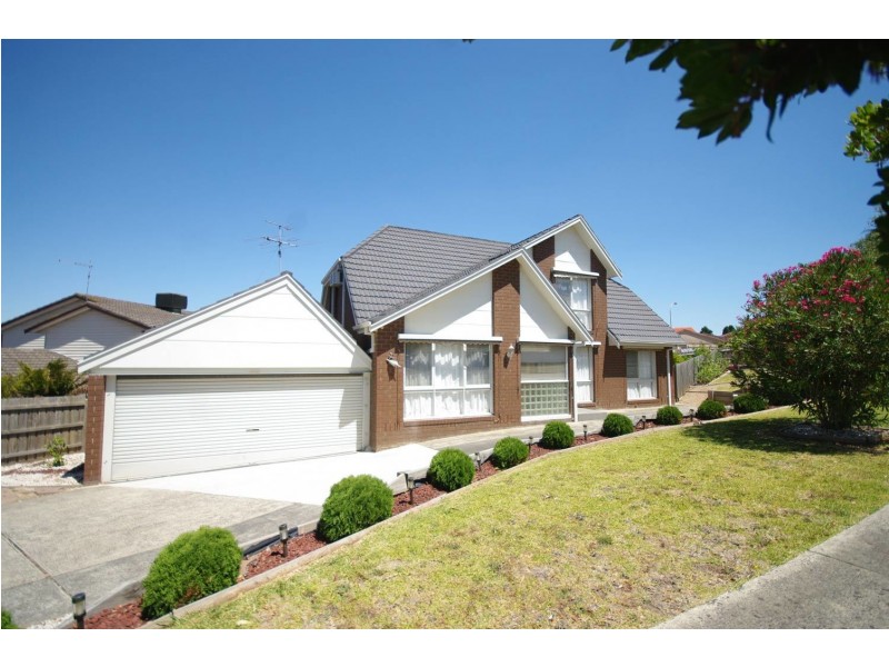 23 Sienna Crescent, Endeavour Hills VIC 3802