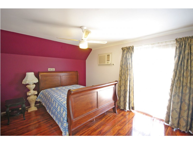 23 Sienna Crescent, Endeavour Hills VIC 3802