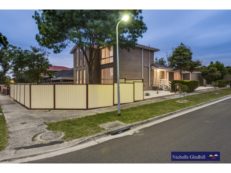 10 Lauriston Drive, Endeavour Hills VIC 3802