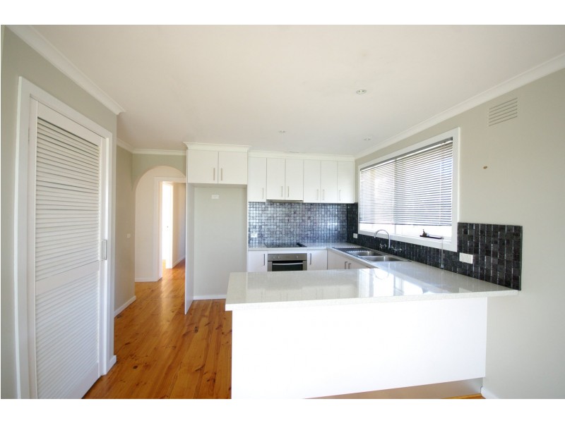 5 Simmonds Place, Endeavour Hills VIC 3802