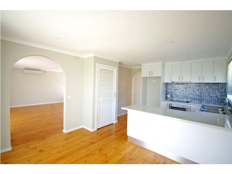 5 Simmonds Place, Endeavour Hills VIC 3802