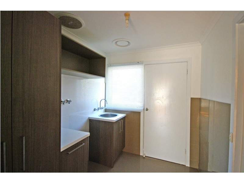 5 Simmonds Place, Endeavour Hills VIC 3802