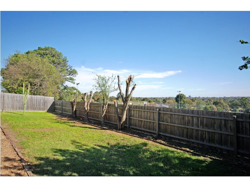 5 Simmonds Place, Endeavour Hills VIC 3802