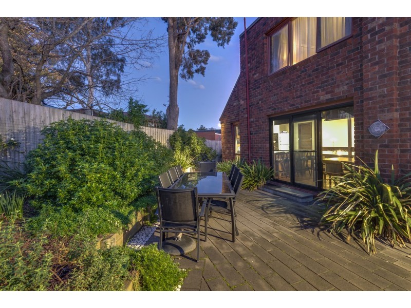 16 Anderson Court, Endeavour Hills VIC 3802