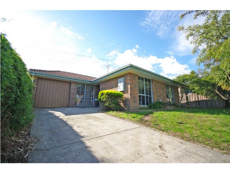 77 SHETLAND STREET, Endeavour Hills VIC 3802