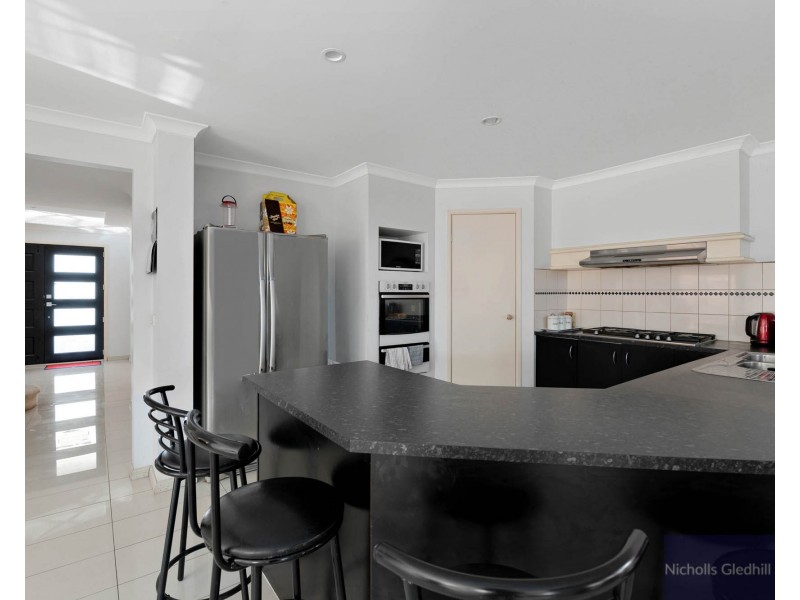 81 Sherwood Road, Narre Warren South VIC 3805