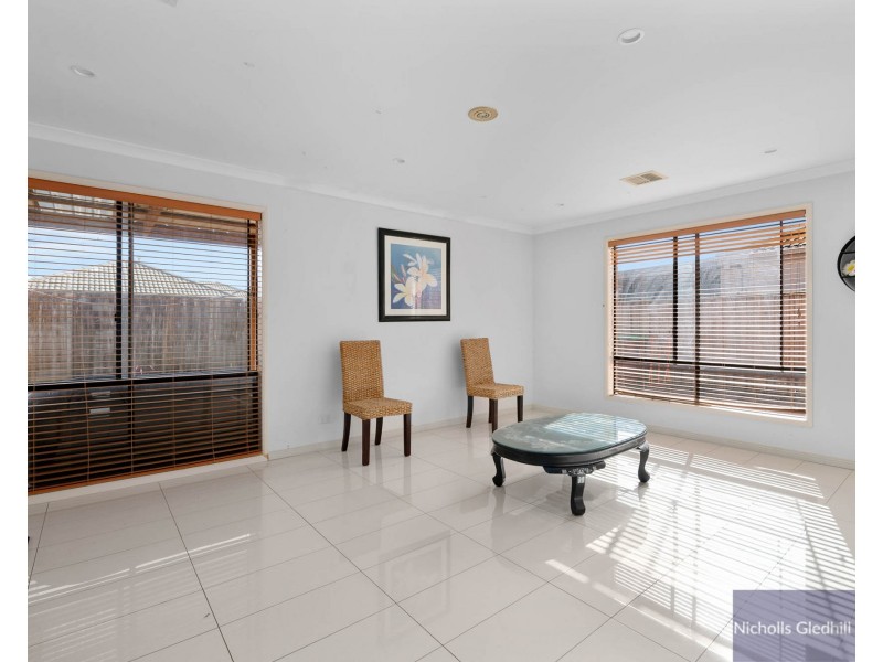 81 Sherwood Road, Narre Warren South VIC 3805