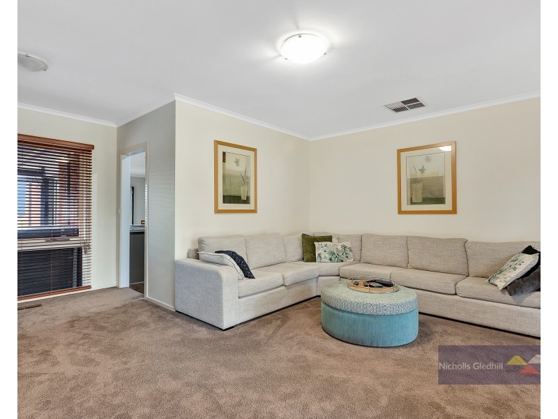 7 Wevlin Close, Endeavour Hills VIC 3802