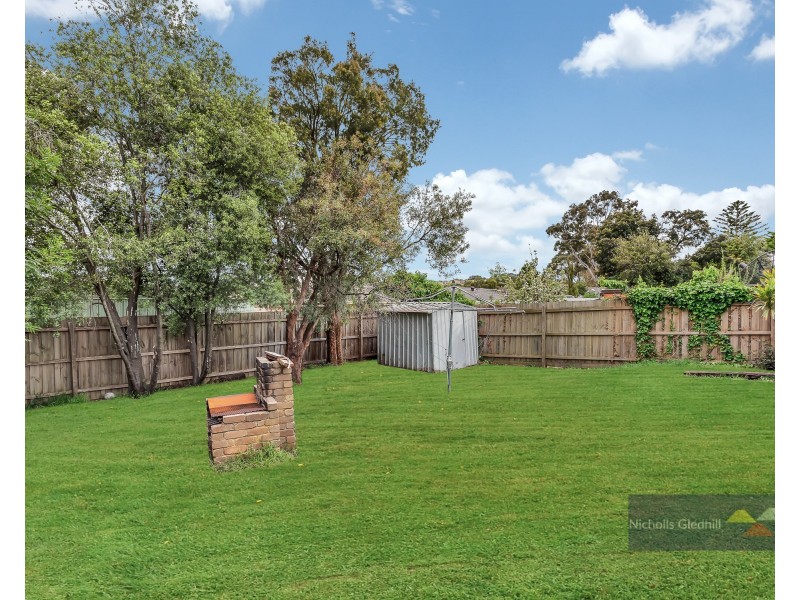29 John Fawkner Drive, Endeavour Hills VIC 3802