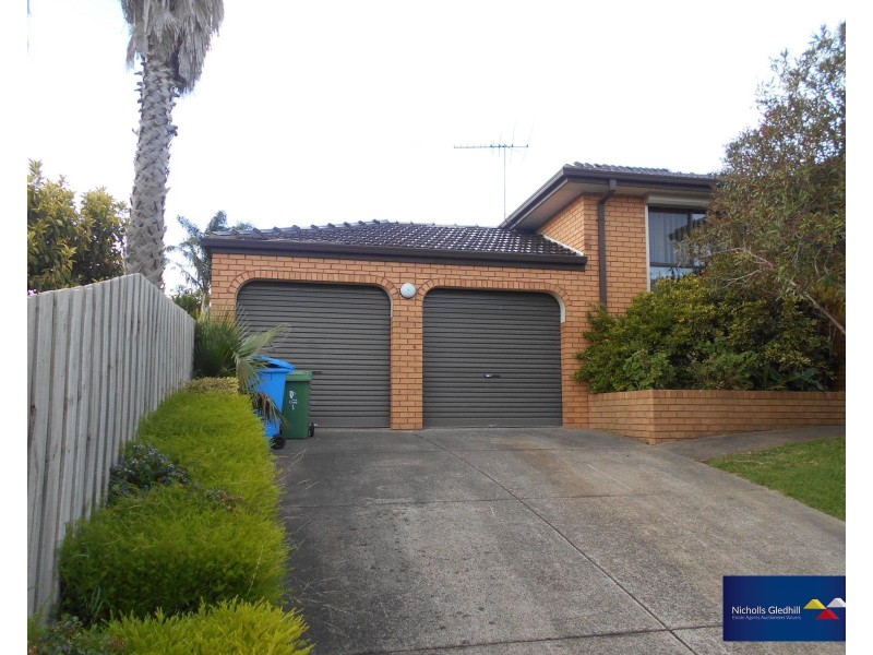 1 Hamilton Close, Endeavour Hills VIC 3802