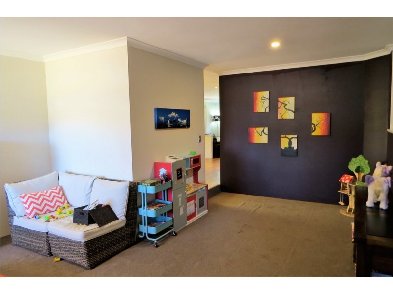 8 VALDEZ WAY, Port Kennedy WA 6172