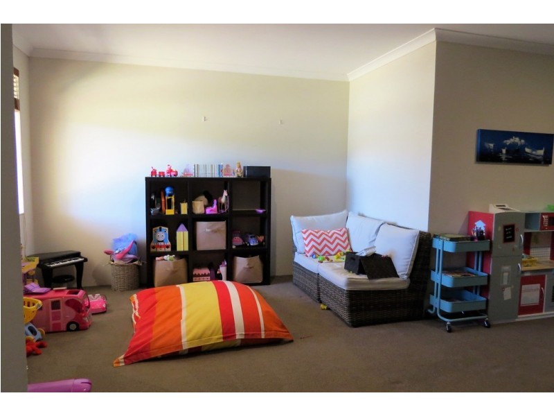 8 VALDEZ WAY, Port Kennedy WA 6172