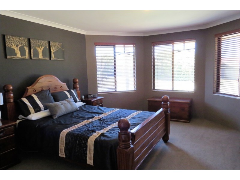 8 VALDEZ WAY, Port Kennedy WA 6172