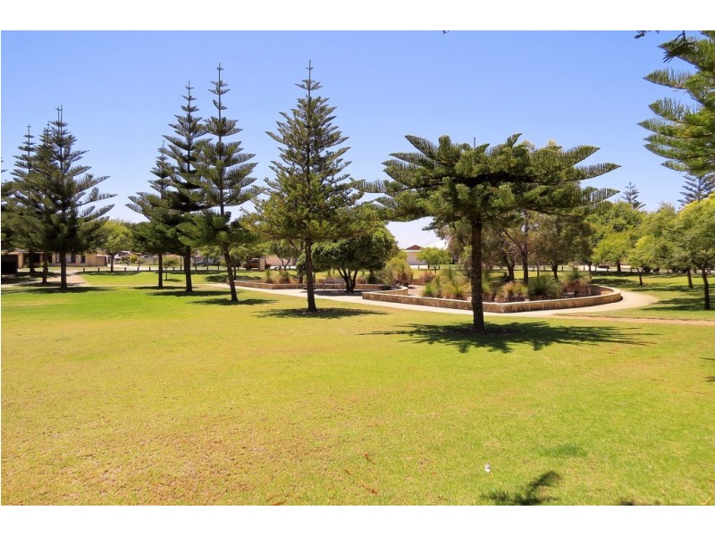 8 VALDEZ WAY, Port Kennedy WA 6172