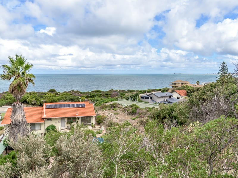 24 Shelton Street, Waikiki WA 6169