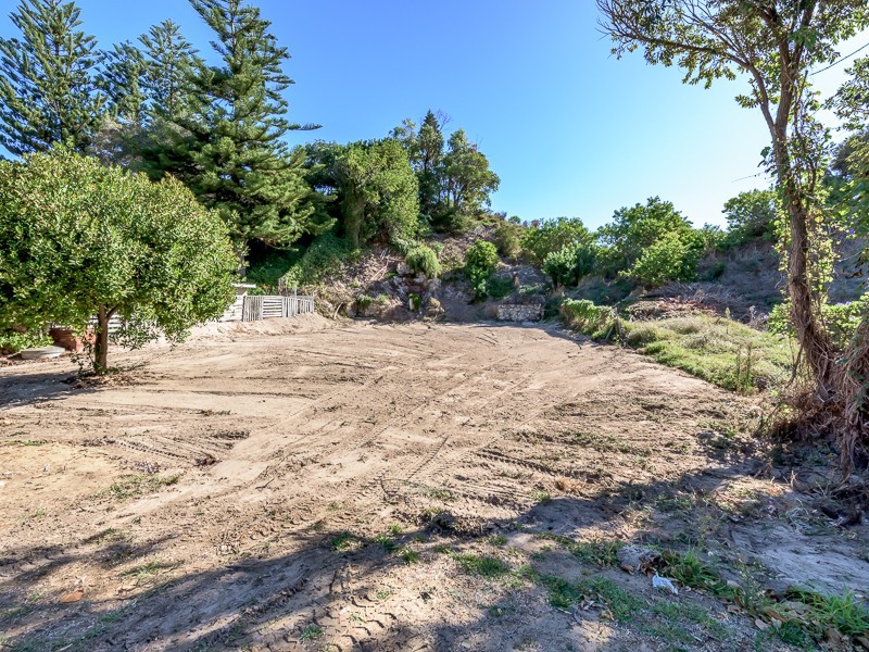 24 Shelton Street, Waikiki WA 6169