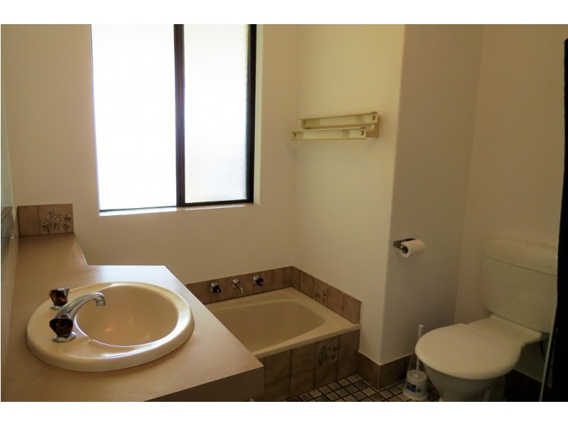 7 Dolton Place, Warnbro WA 6169