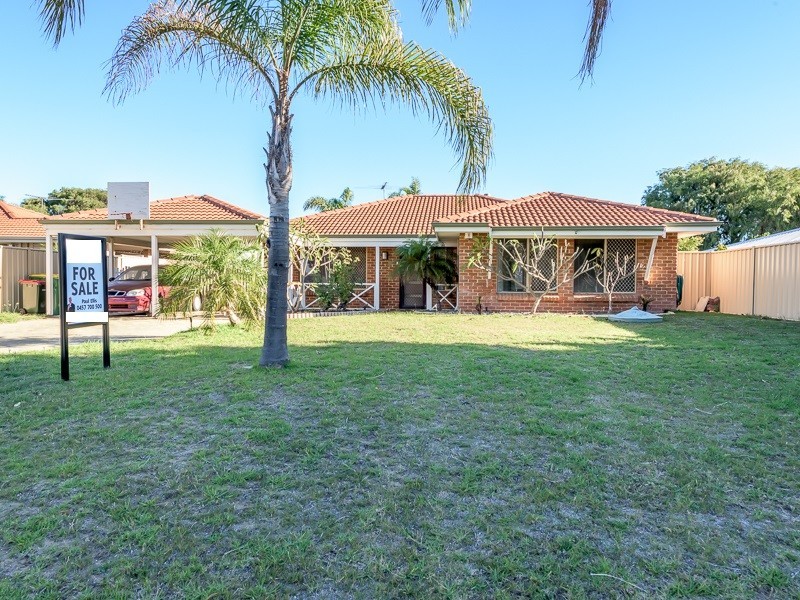 12 Lightfoot Place, Cooloongup WA 6168
