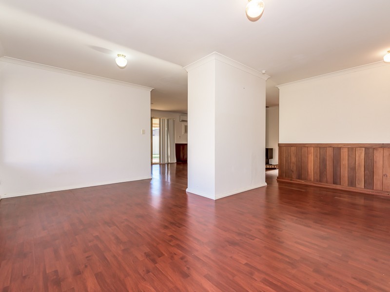 12 Lightfoot Place, Cooloongup WA 6168