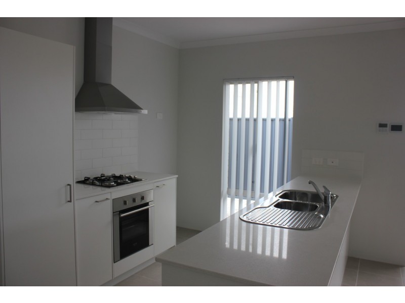 81 Pleasantview Parade, Baldivis WA 6171