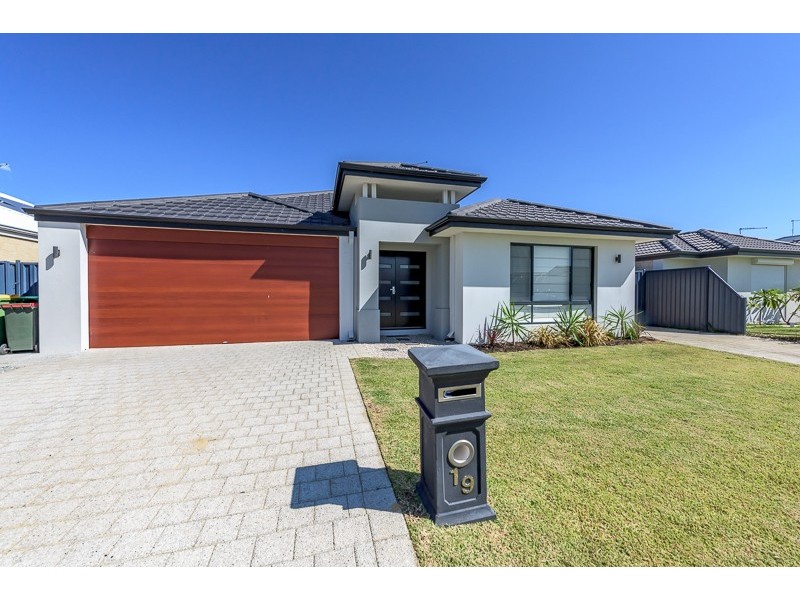 19 Tallowood Avenue, Baldivis WA 6171