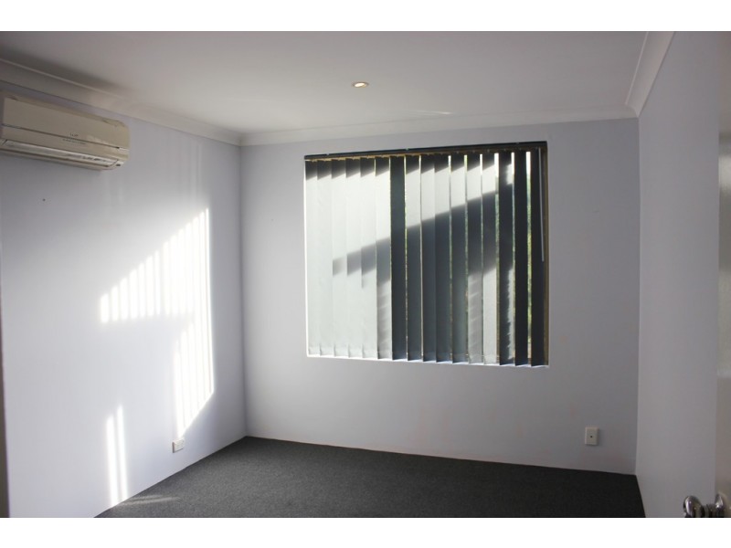 14/15 Baralda Court, Rockingham WA 6168