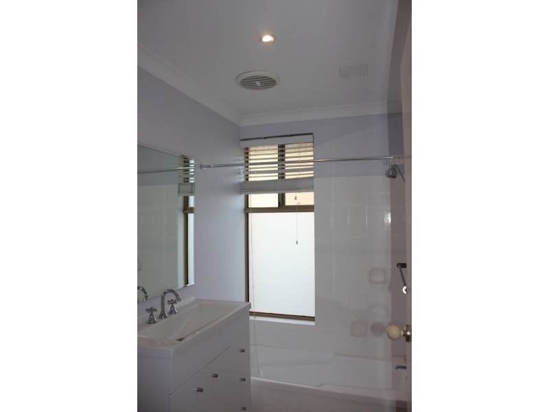 14/15 Baralda Court, Rockingham WA 6168