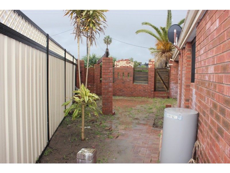 3 Waterton Way, Cooloongup WA 6168