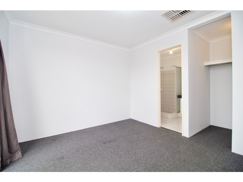 1 Tenella Mews, Warnbro WA 6169