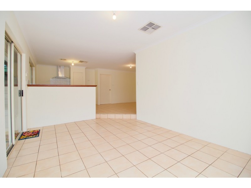 1 Tenella Mews, Warnbro WA 6169