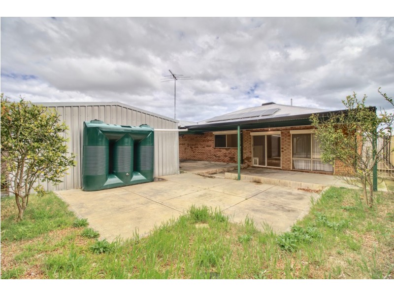 1 Tenella Mews, Warnbro WA 6169